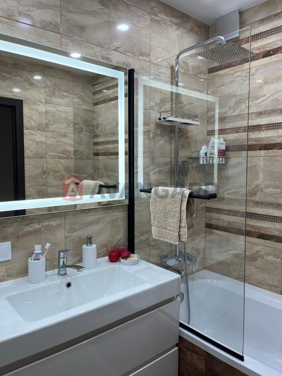 2 ��. ��������, 78/ 38 / 15 ��. �., 23/25 ������ ���� 12