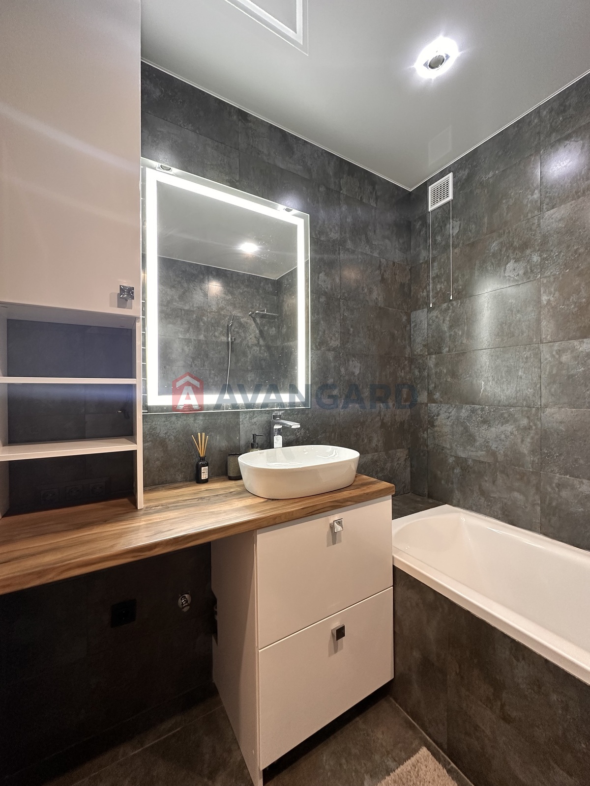 1 ��. ��������, 41/-/15 ��. �., 10/10 ������ ���� 8