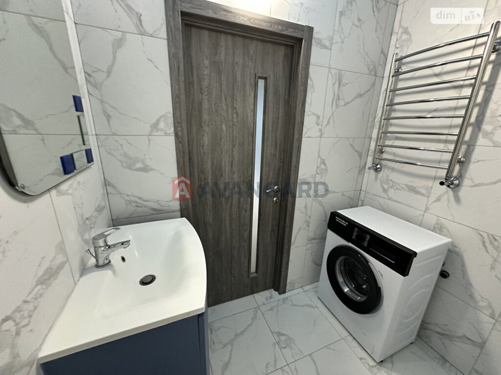 1 ��. ��������, 39/-/12 ��. �., 5/5 ������ ���� 18