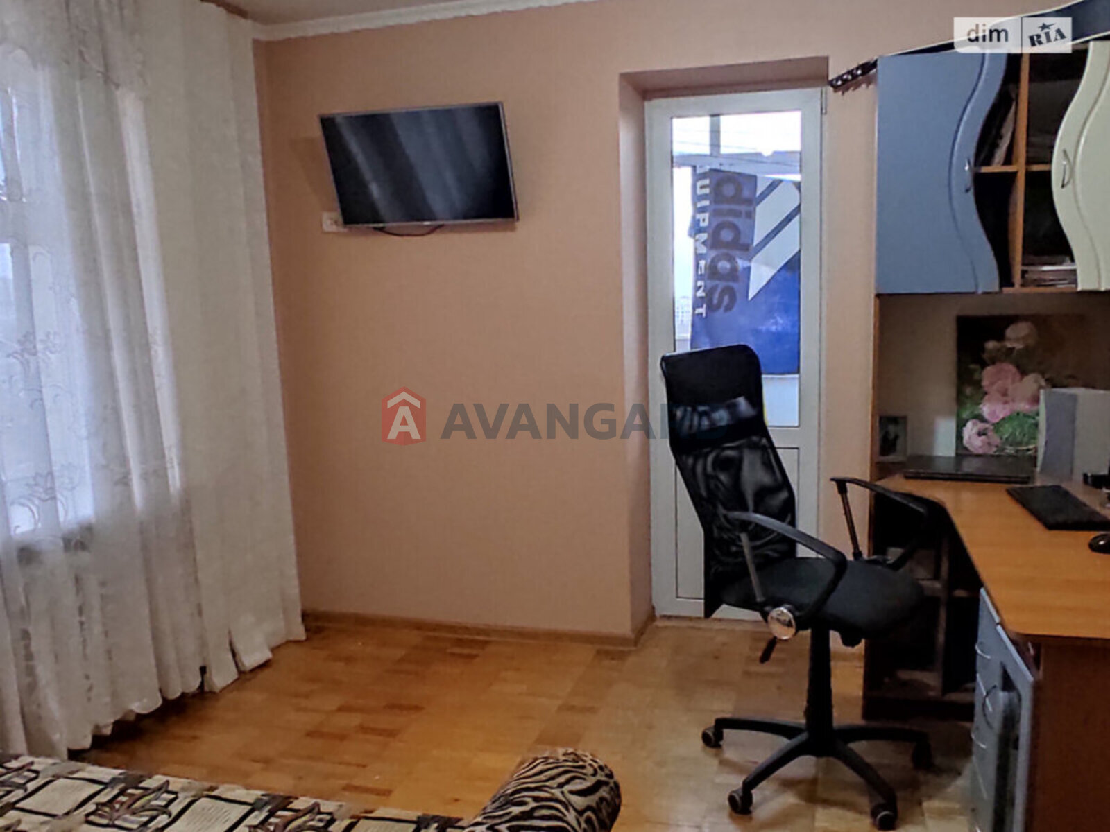 3 ��. ��������, 72/-/- ��. �., 12/14 ������ ���� 18