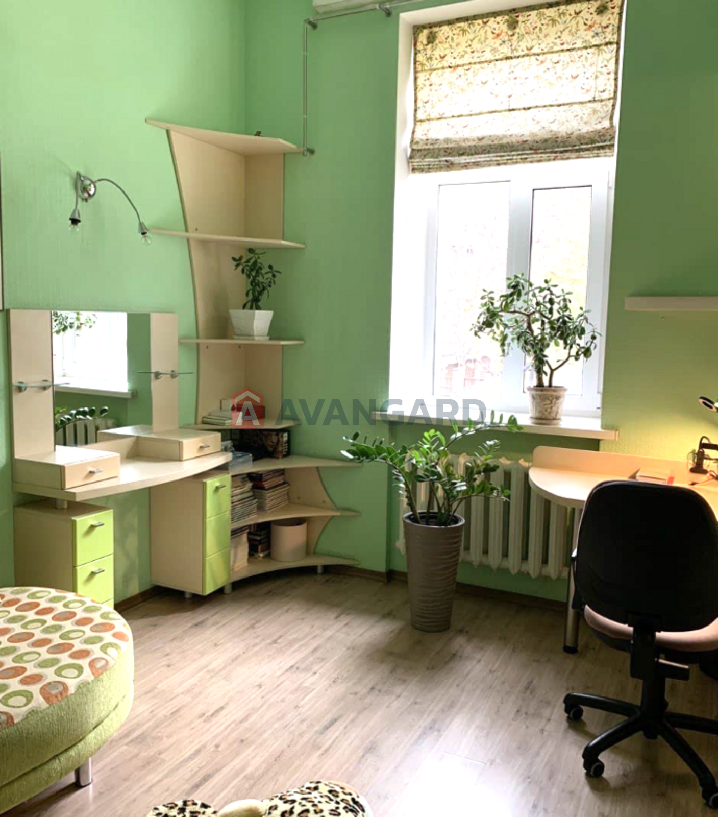 5 ��. ��������, 170/-/30 ��. �., 2/3 ������ ���� 12