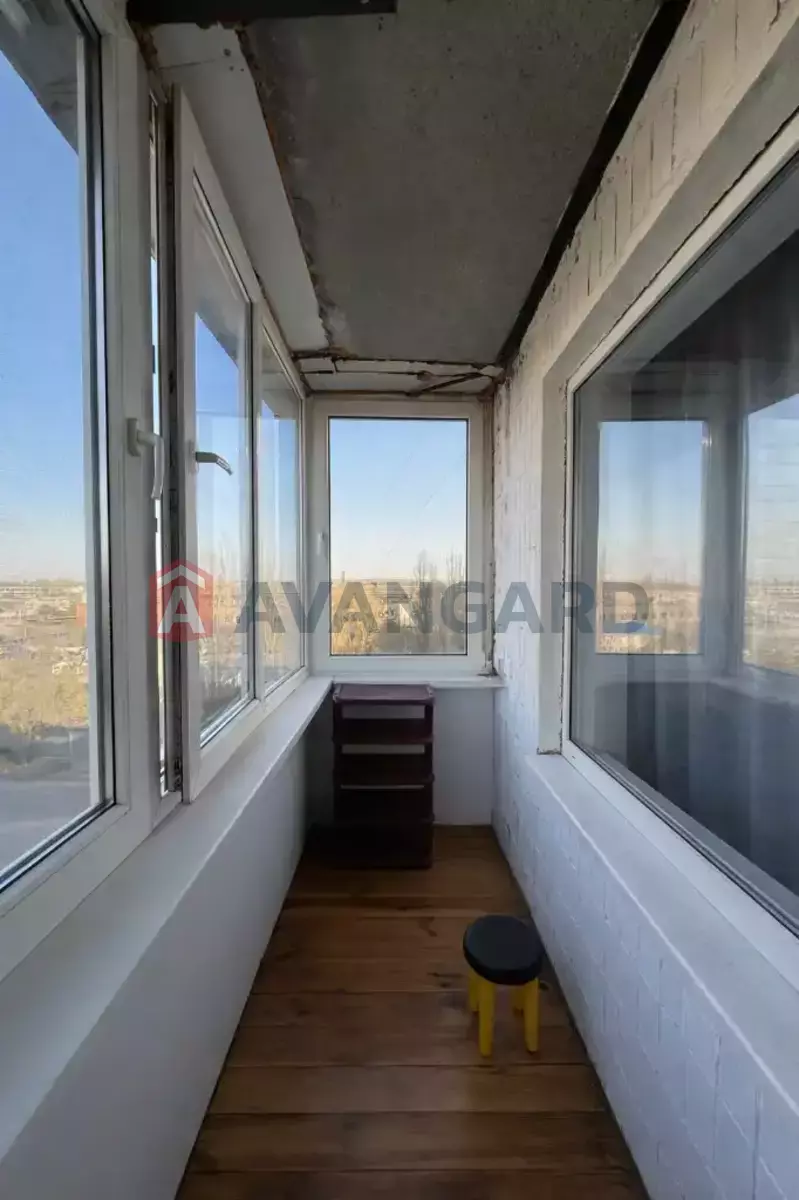 3 ��. ��������, 57/-/9 ��. �., 8/9 ������ ���� 9