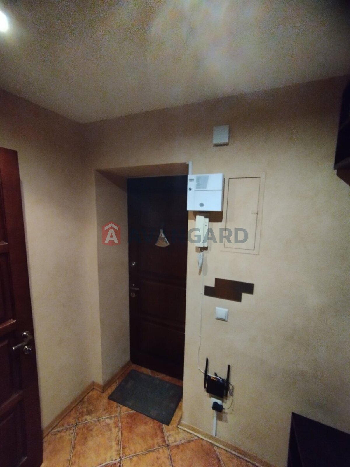 2 ����. ��������, 46/28/7 ��. �., 3/5 ���� ���� 17