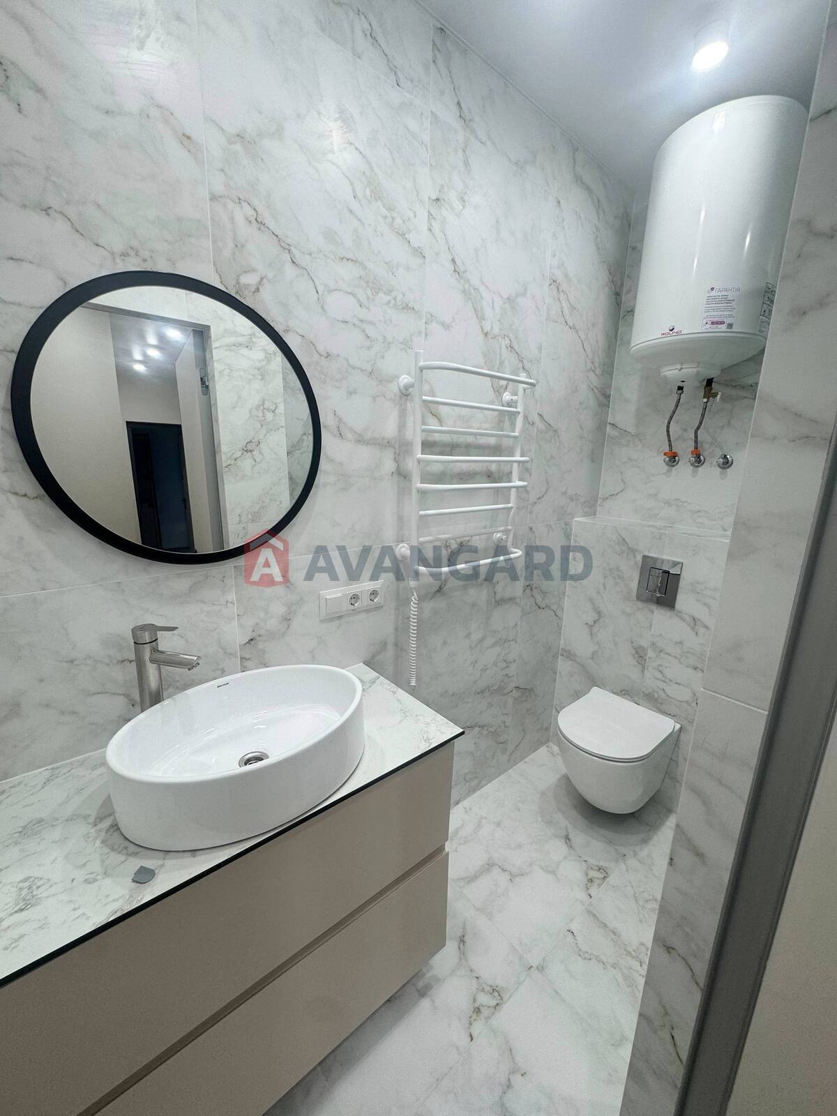 1 ��. ��������, 36/25/10 ��. �., 5/5 ������ ���� 17