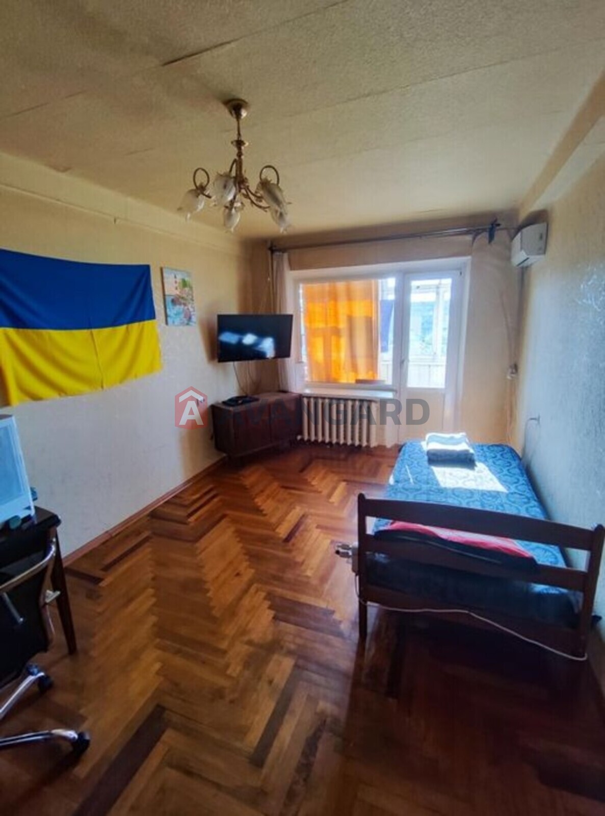 1 ��. ��������, 32/-/7 ��. �., 8/9 ������ ���� 12