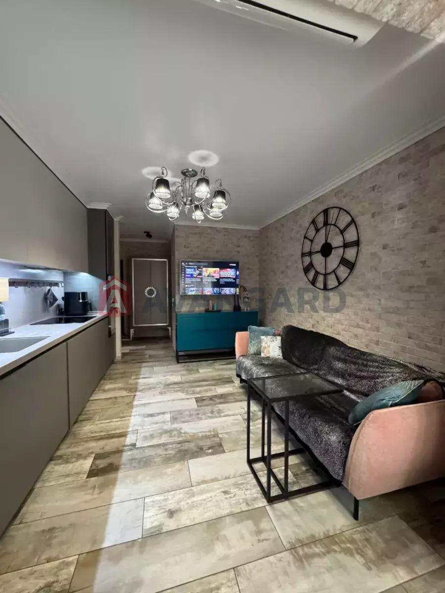 1 ��. ��������, 48/-/- ��. �., 2/10 ������ ���� 4