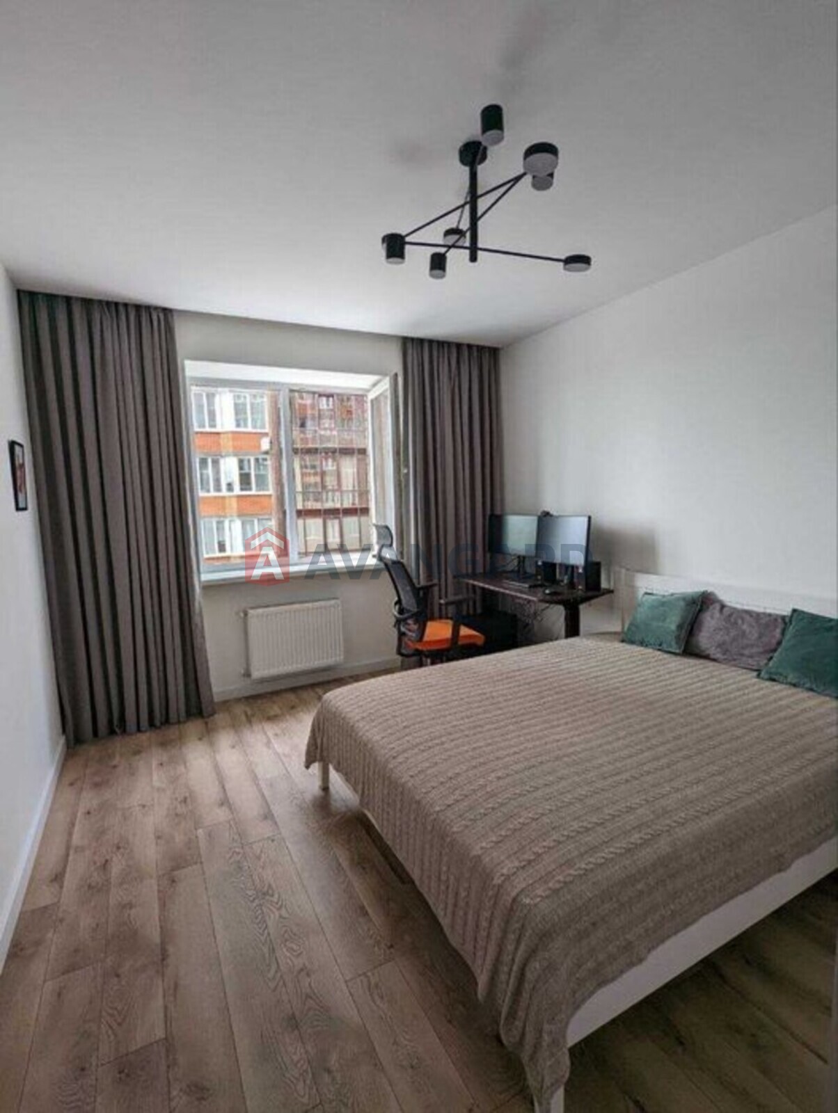 2 ��. ��������, 81/-/15 ��. �., 4/10 ������ ���� 6