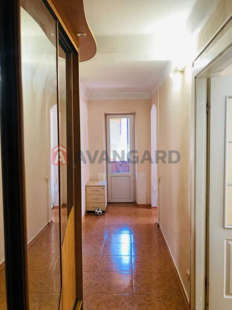 1 ��. ��������, 72/-/9 ��. �., 2/9 ������ ���� 4