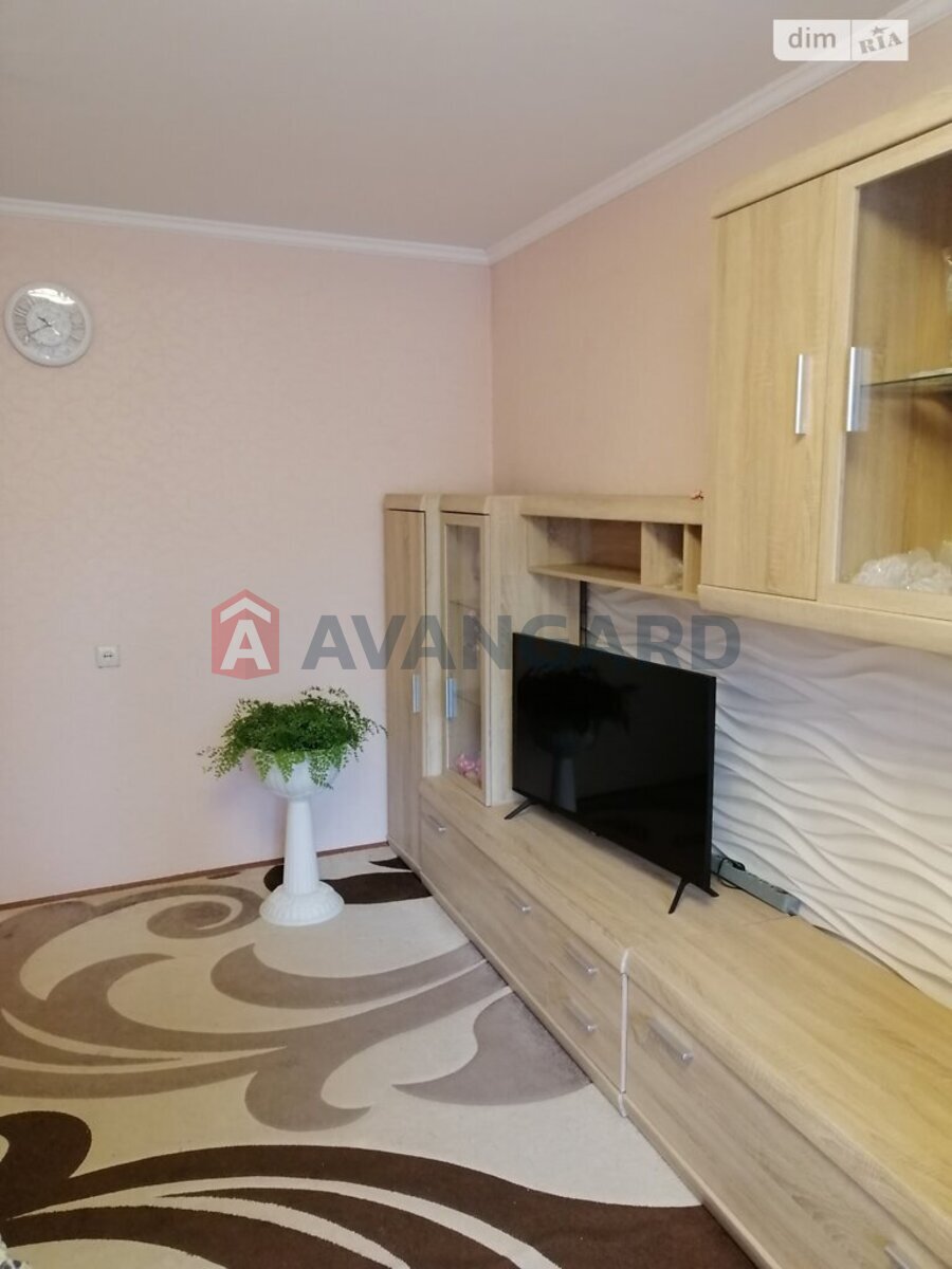 3 комн. квартира, 61/60/8 кв. м., 1/9 этаж фото 1 3 комн. квартира, 61/60/8 кв. м., 1/9 этаж фото 1
