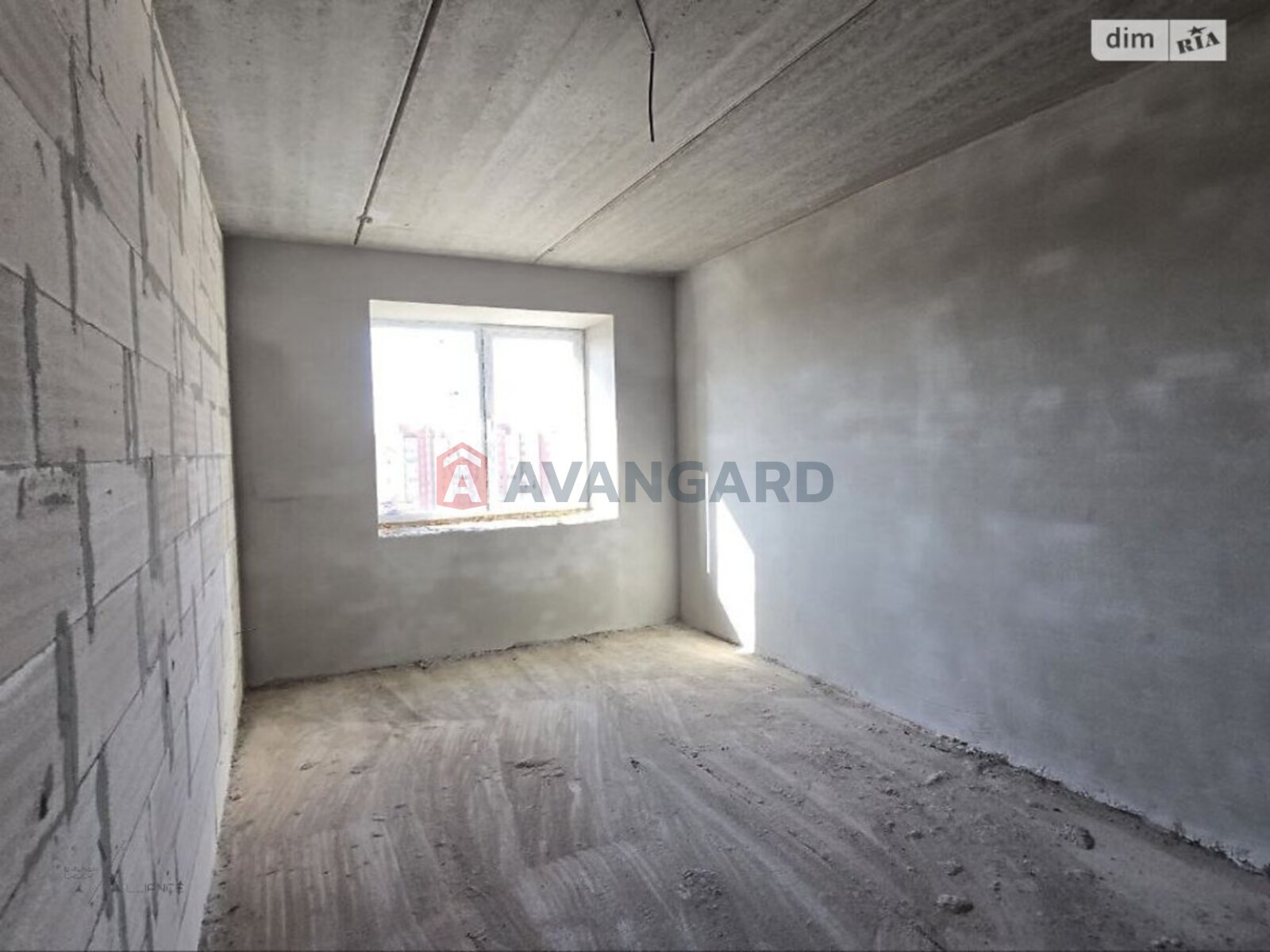 3 ��. ��������, 83/47/17 ��. �., 8/10 ������ ���� 2