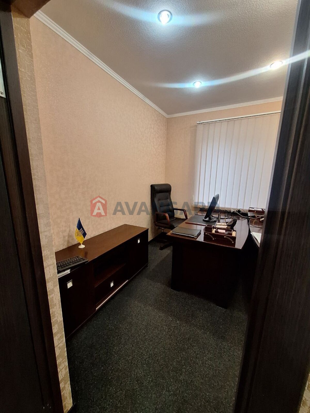 3 ����. ��������, 58,1/39,6/6,7 ��. �., 1/4 ���� ���� 14