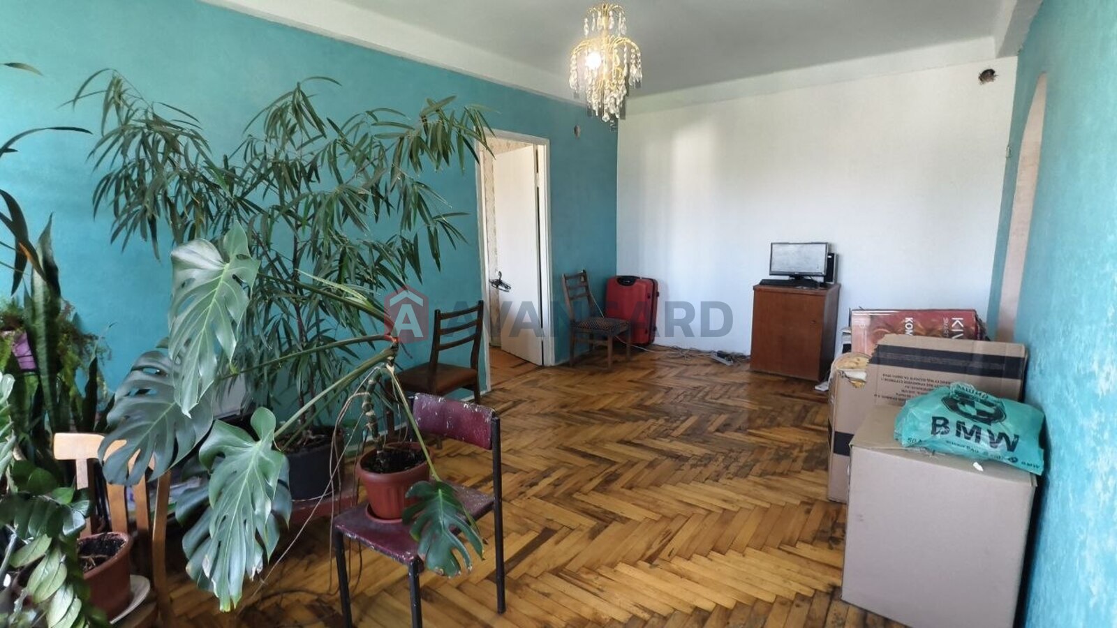 3 ����. ��������, 68/45/12 ��. �., 5/9 ���� ���� 1