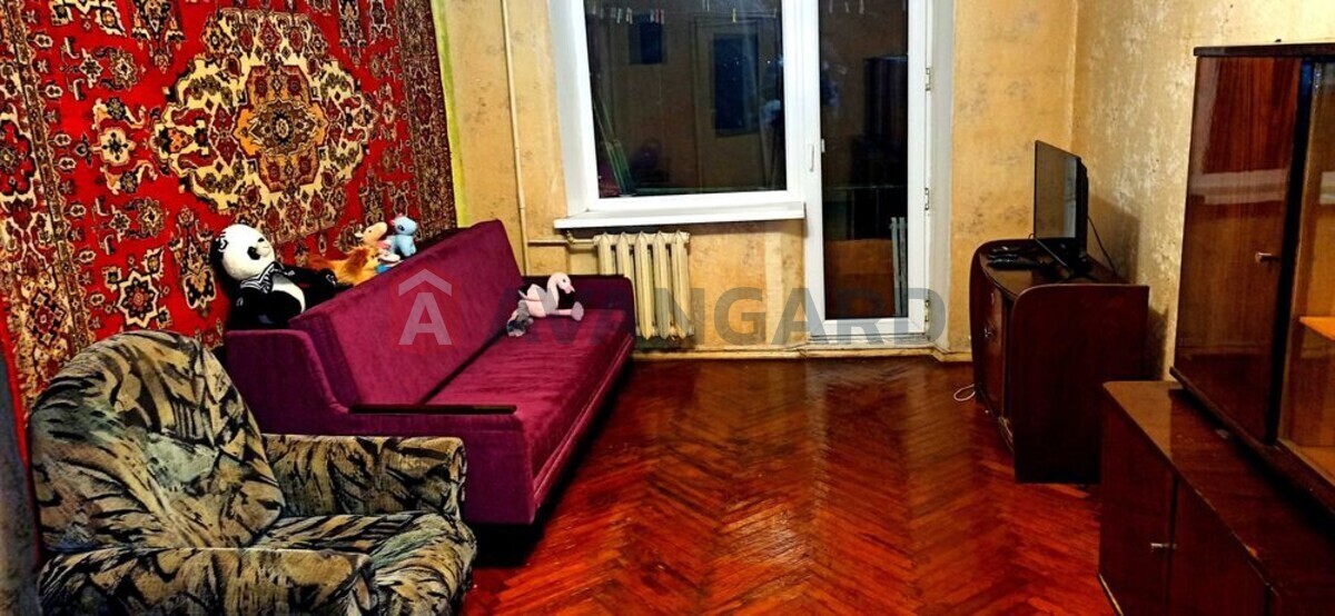 2 ��. ��������, 48/-/7 ��. �., 4/5 ������ ���� 1