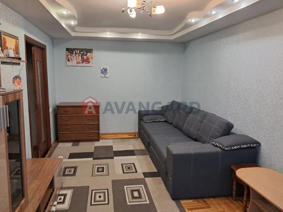 2 ����. ��������, 49/-/9 ��. �., 7/9 ���� ���� 1