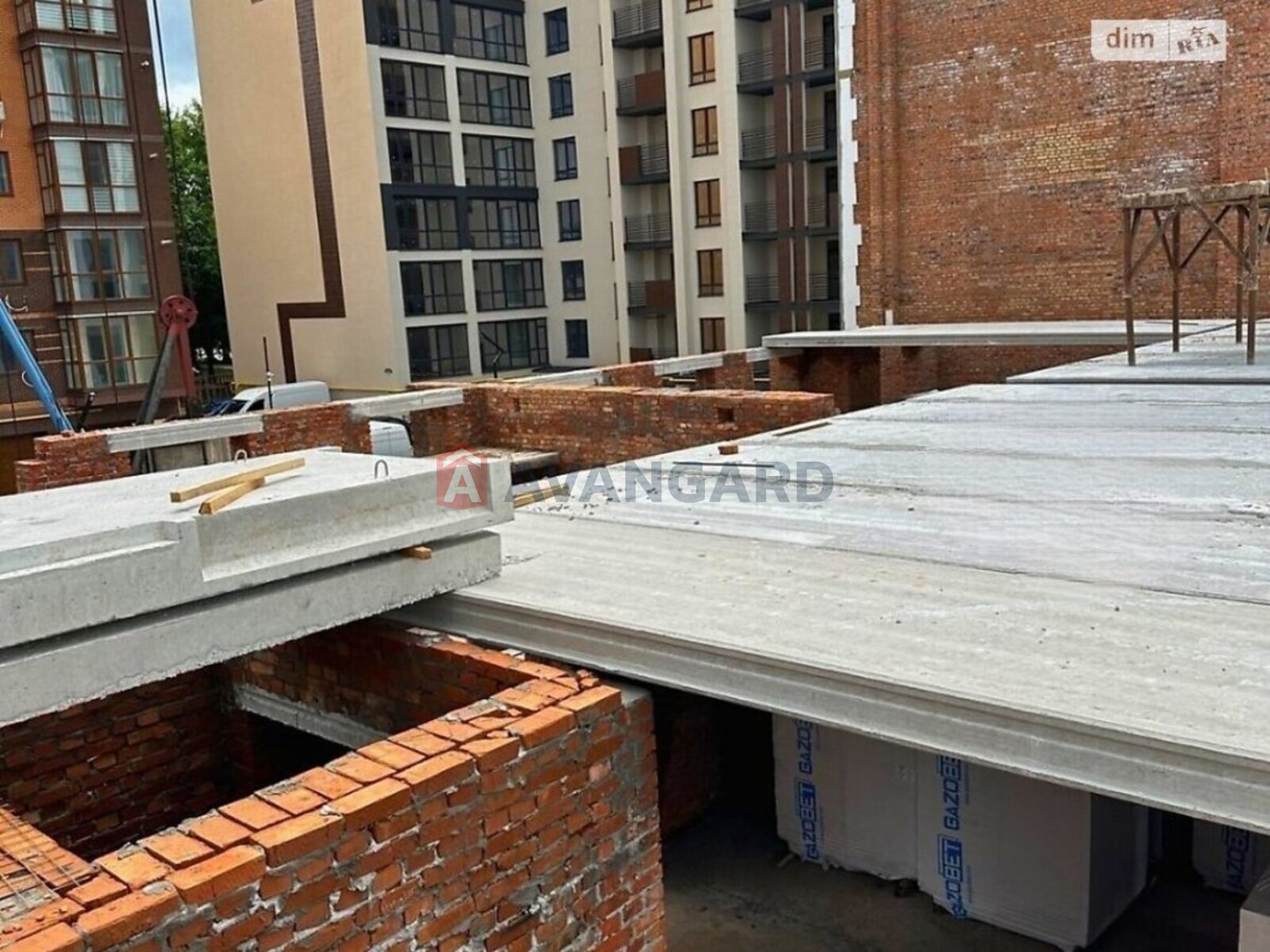 2 ����. ��������, 65/-/- ��. �., 10/10 ���� ���� 9