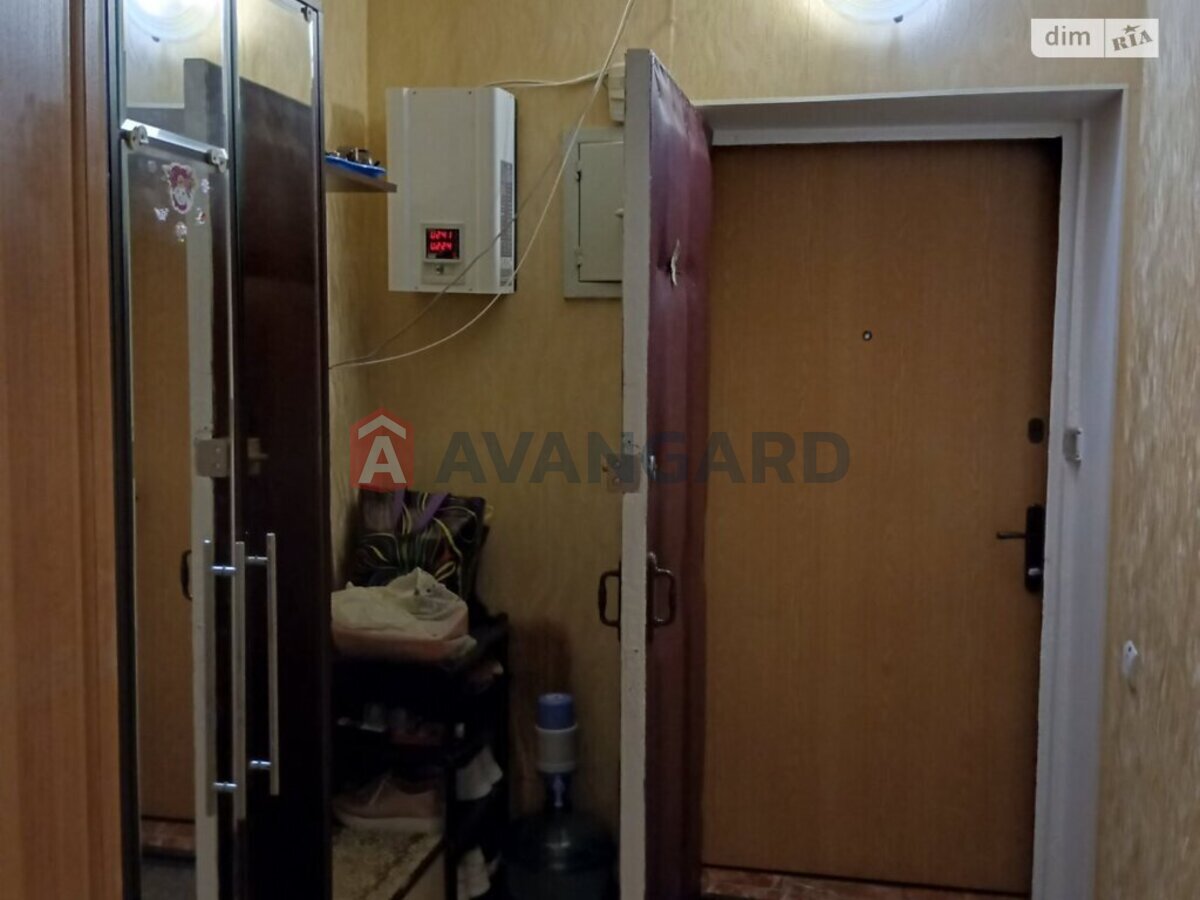 3 ��. ��������, 64/-/6 ��. �., 1/2 ������ ���� 13