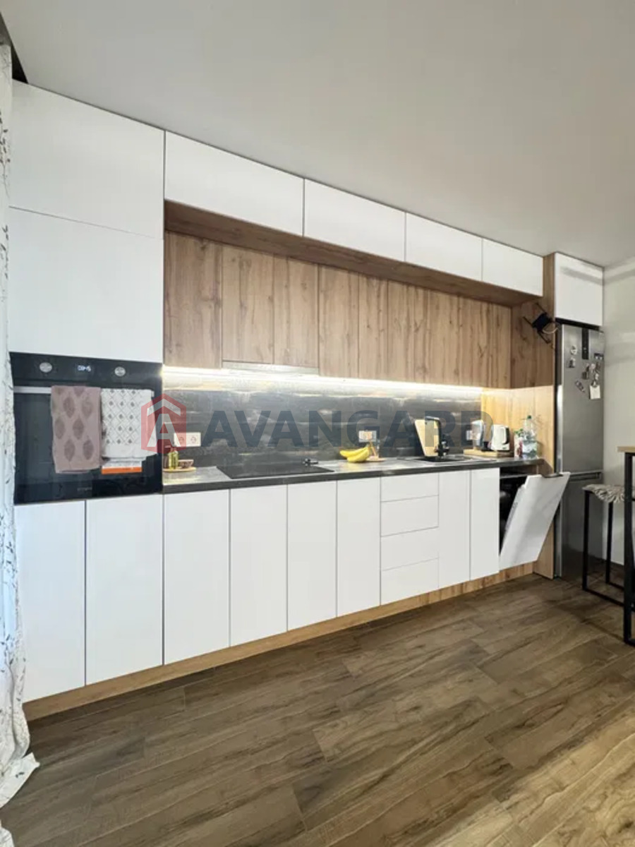 2 ��. ��������, 71/-/25 ��. �., 1/5 ������ ���� 7