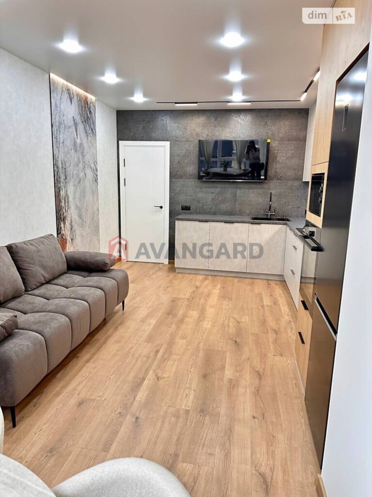 2 ��. ��������, 74/-/- ��. �., 5/11 ������ ���� 9