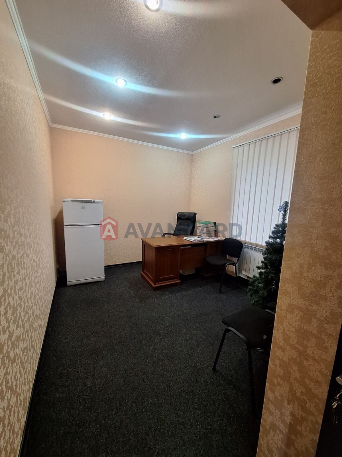 3 ����. ��������, 58,1/39,6/6,7 ��. �., 1/4 ���� ���� 10