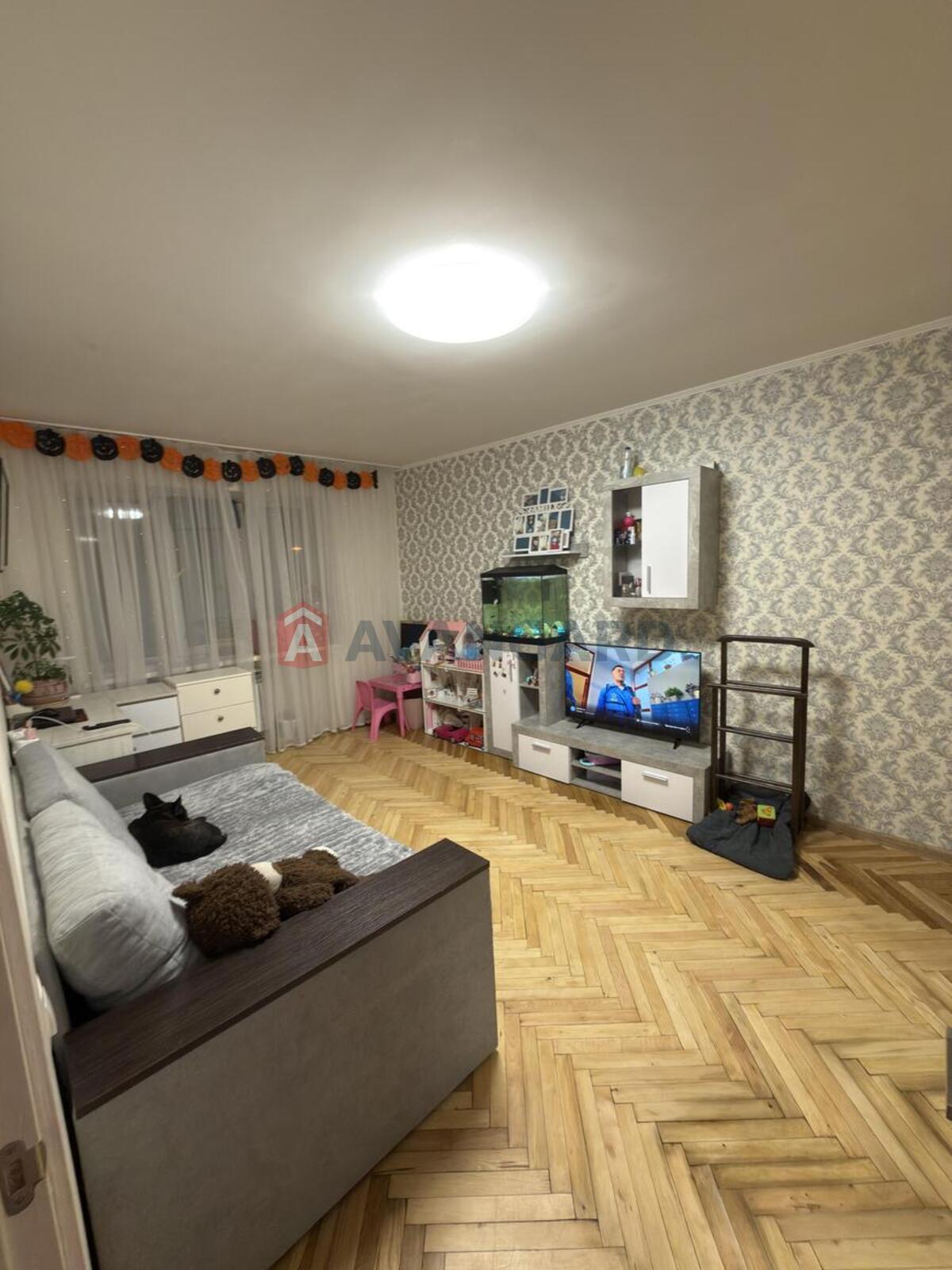 1 . , 33/18/7 . ., 2/5   5