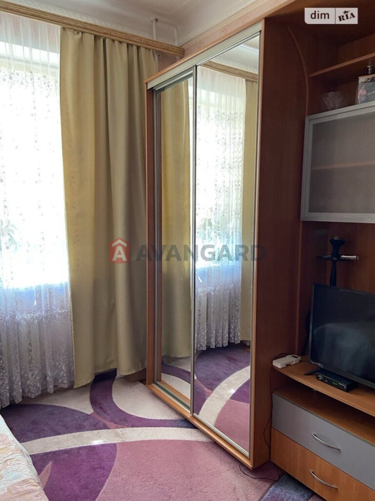 2 ��. ��������, 42/25/6 ��. �., 3/3 ������ ���� 10