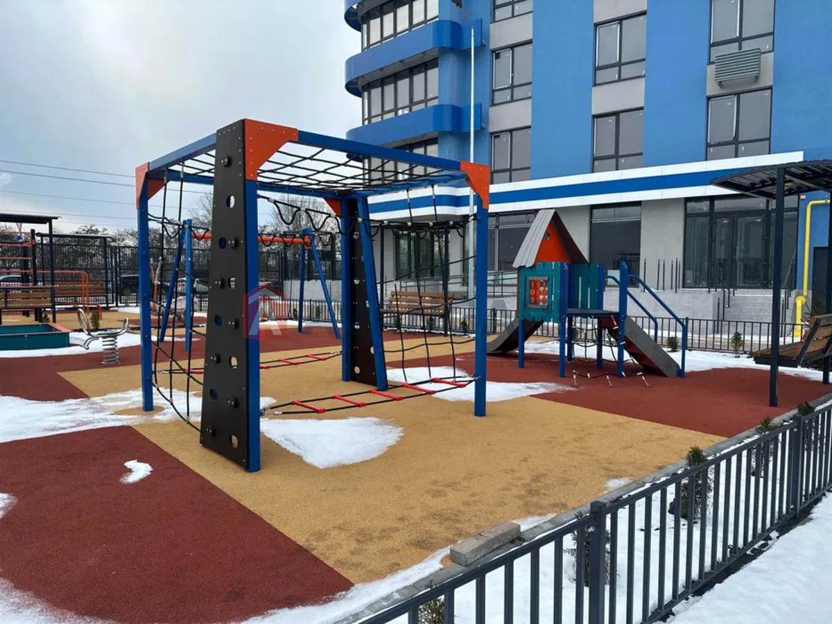 1 ����. ��������, 37/-/11 ��. �., 26/28 ���� ���� 14