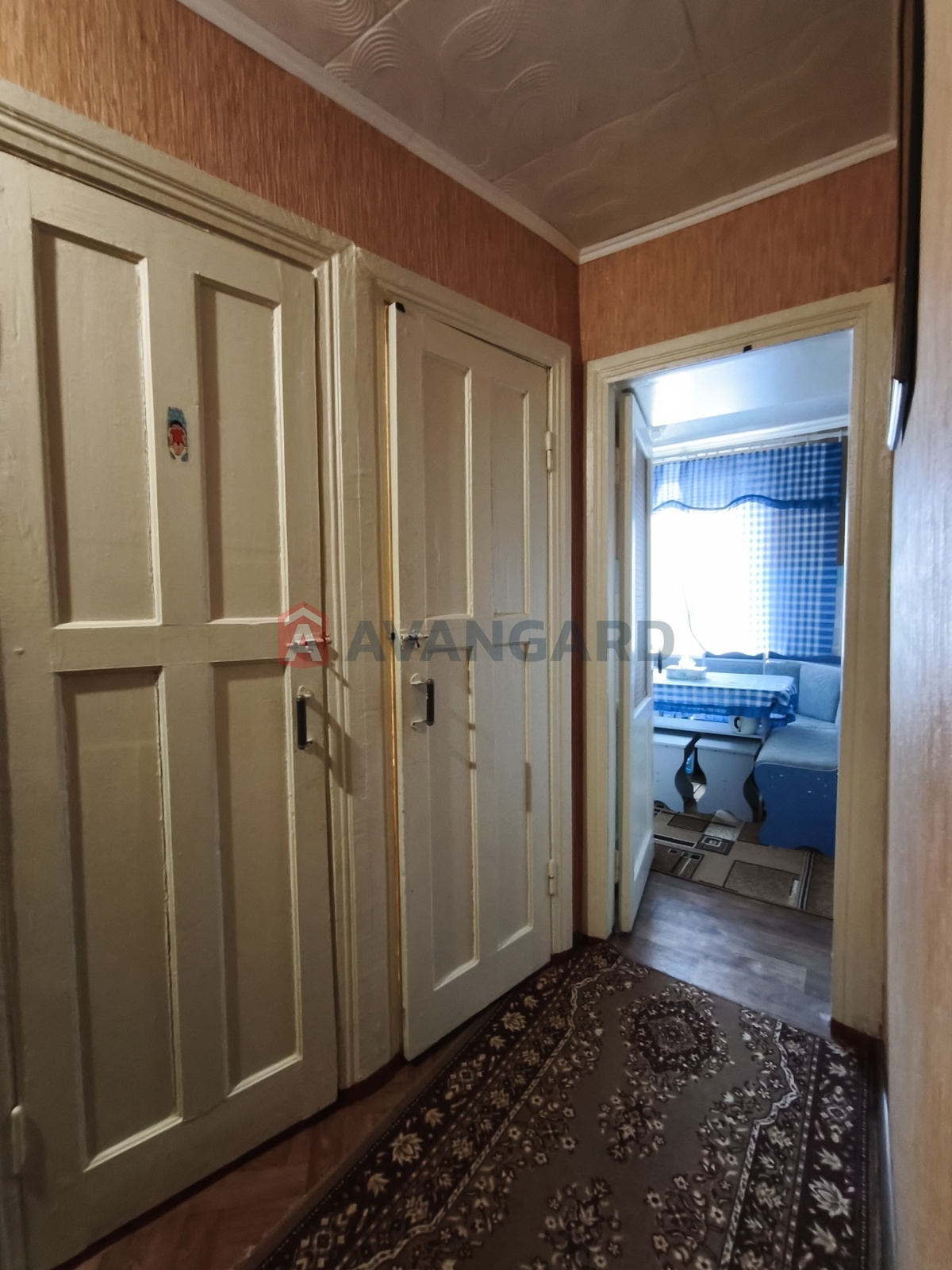 3 ��. ��������, 57/-/7 ��. �., 5/5 ������ ���� 13