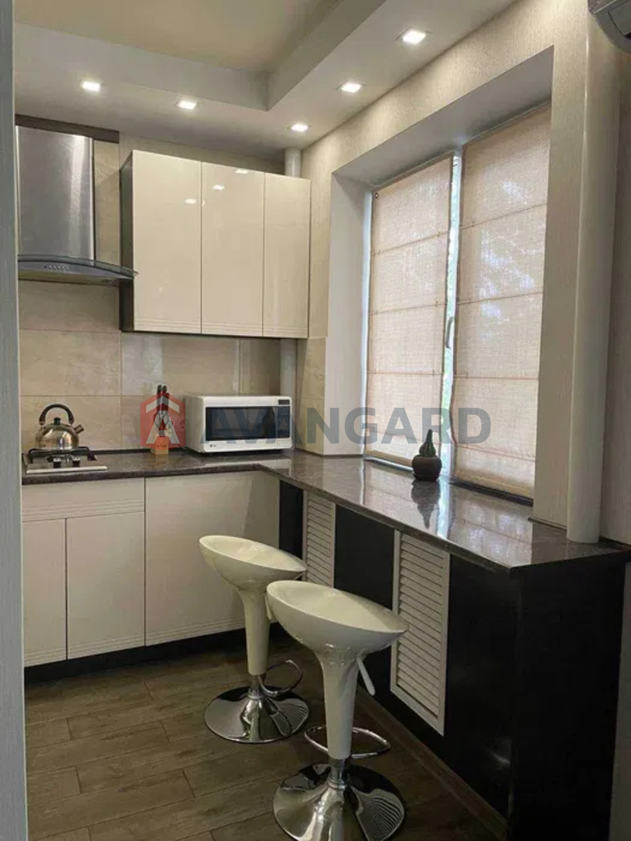 1 ��. ��������, 30/20/5 ��. �., 2/5 ������ ���� 2