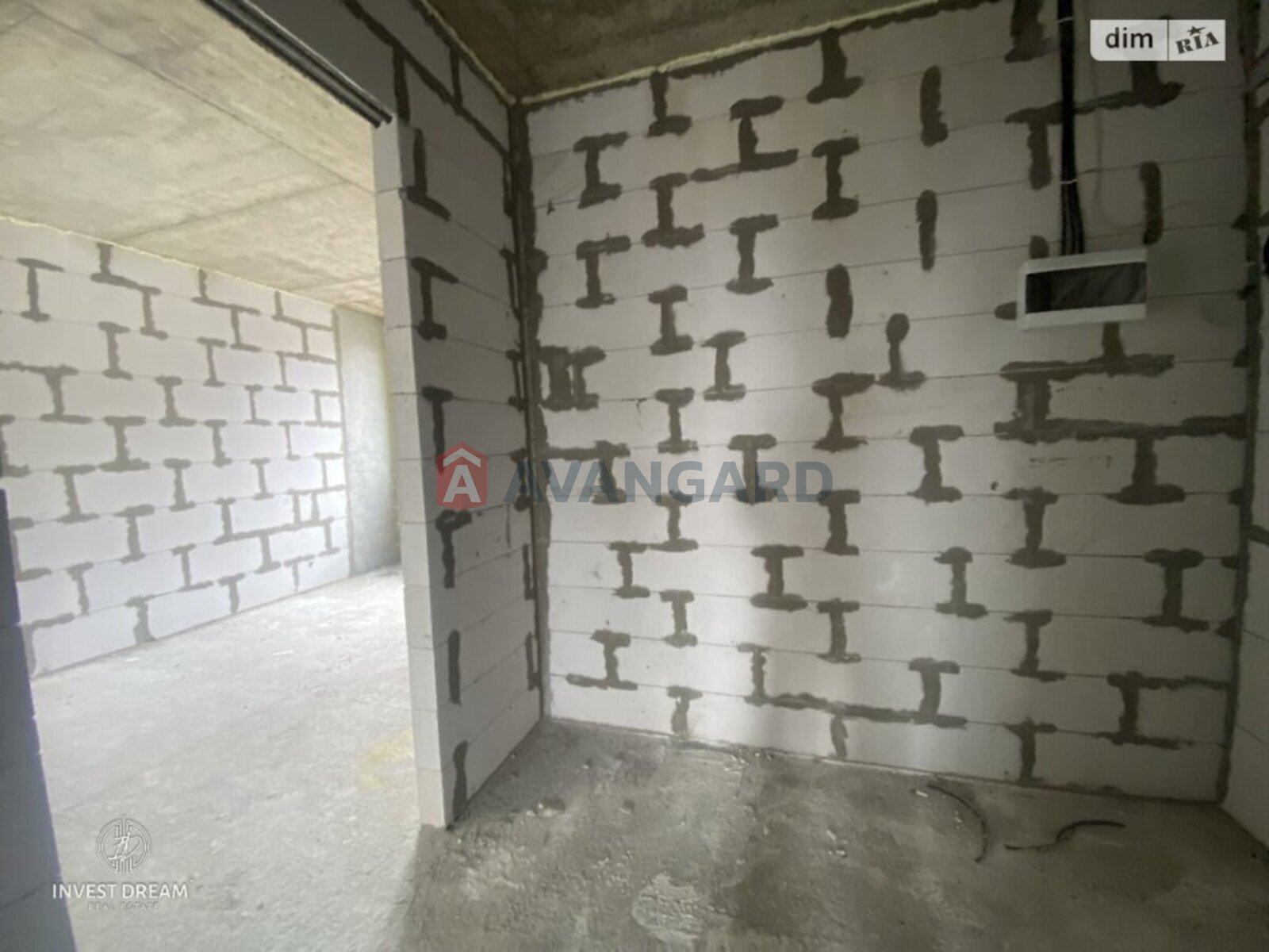 2 ��. ��������, 61/-/12 ��. �., 3/9 ������ ���� 4