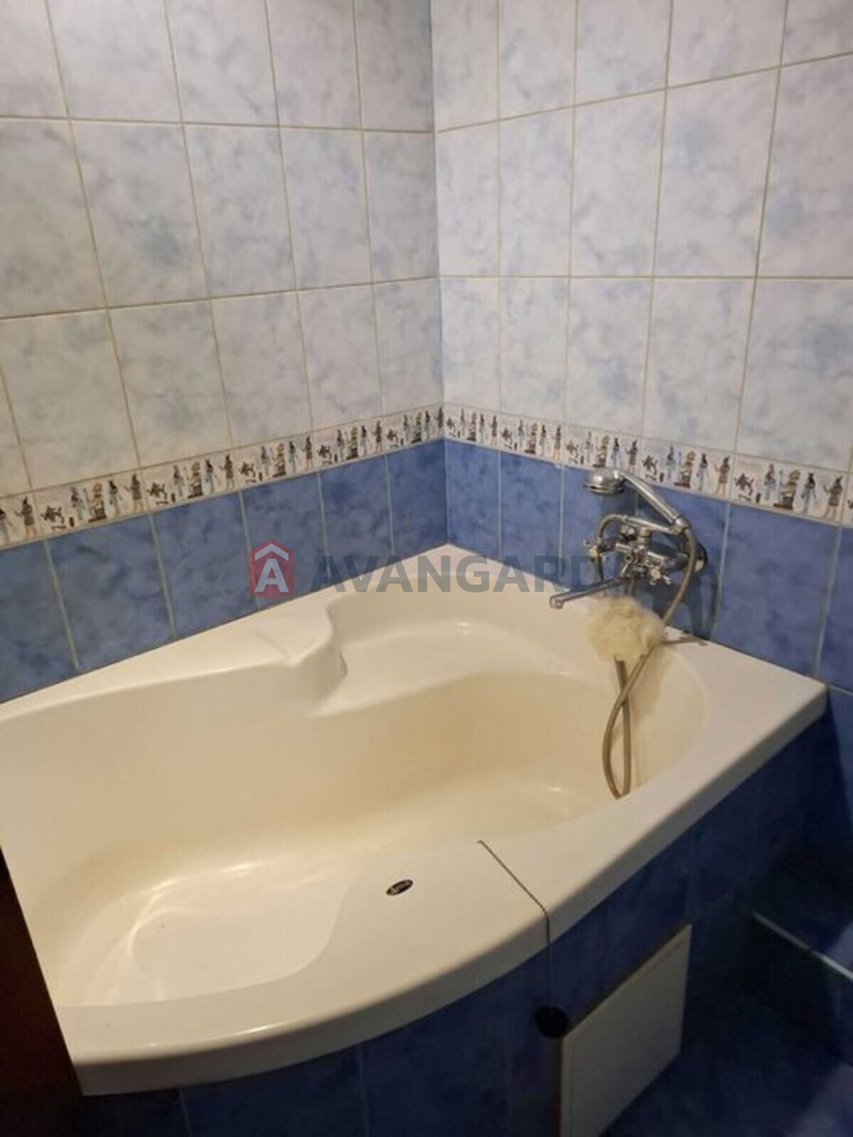 2 ��. ��������, 50/-/8 ��. �., 7/9 ������ ���� 8