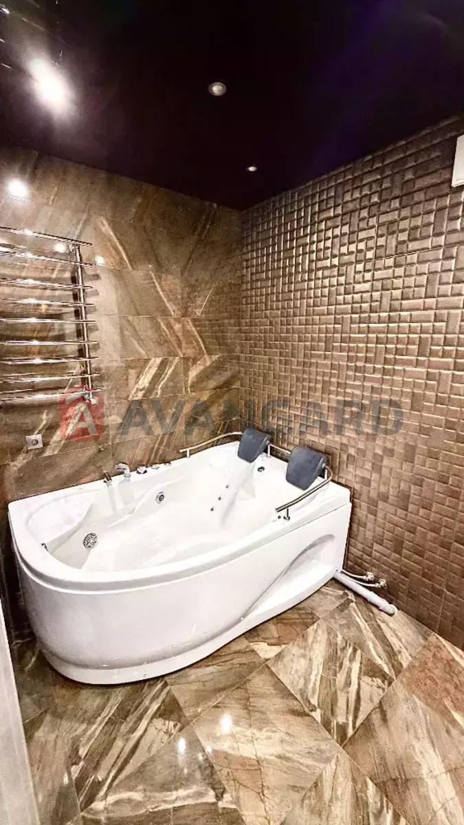 3 ��. ��������, 116/-/- ��. �., 4/12 ������ ���� 18