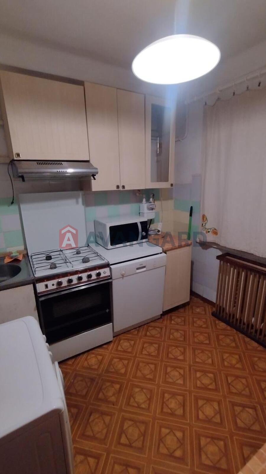 2 ��. ��������, 45/29/6 ��. �., 1/9 ������ ���� 12