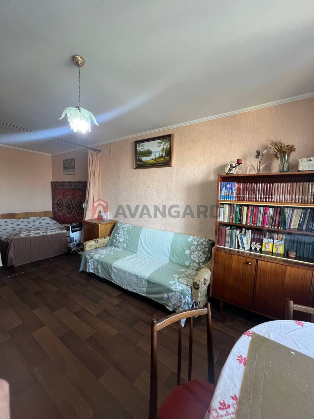 1 ��. ��������, 41/20/7 ��. �., 10/12 ������ ���� 9