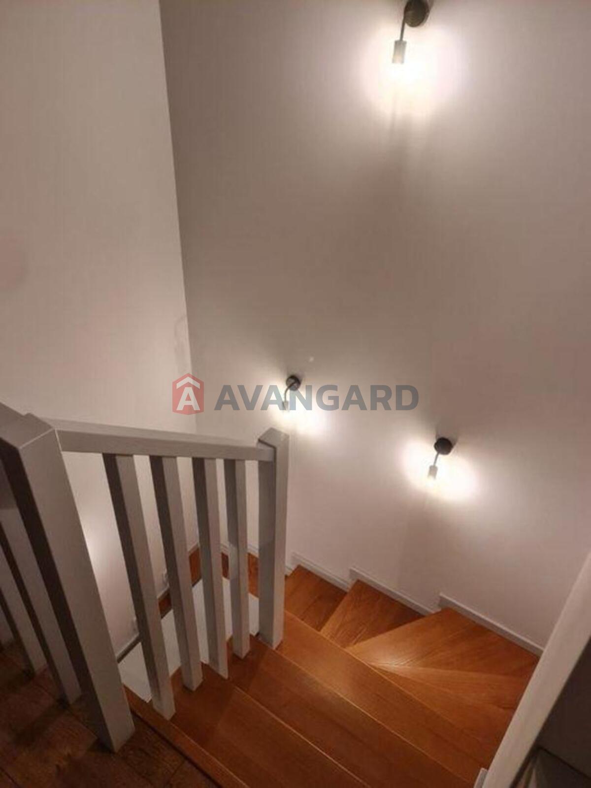 3 ��. ��������, 91/-/34 ��. �., 9/10 ������ ���� 10