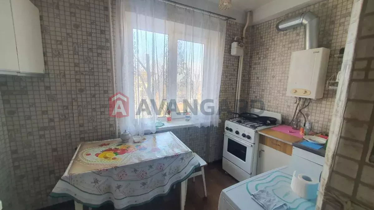 2 ��. ��������, 40/-/6 ��. �., 4/5 ������ ���� 2