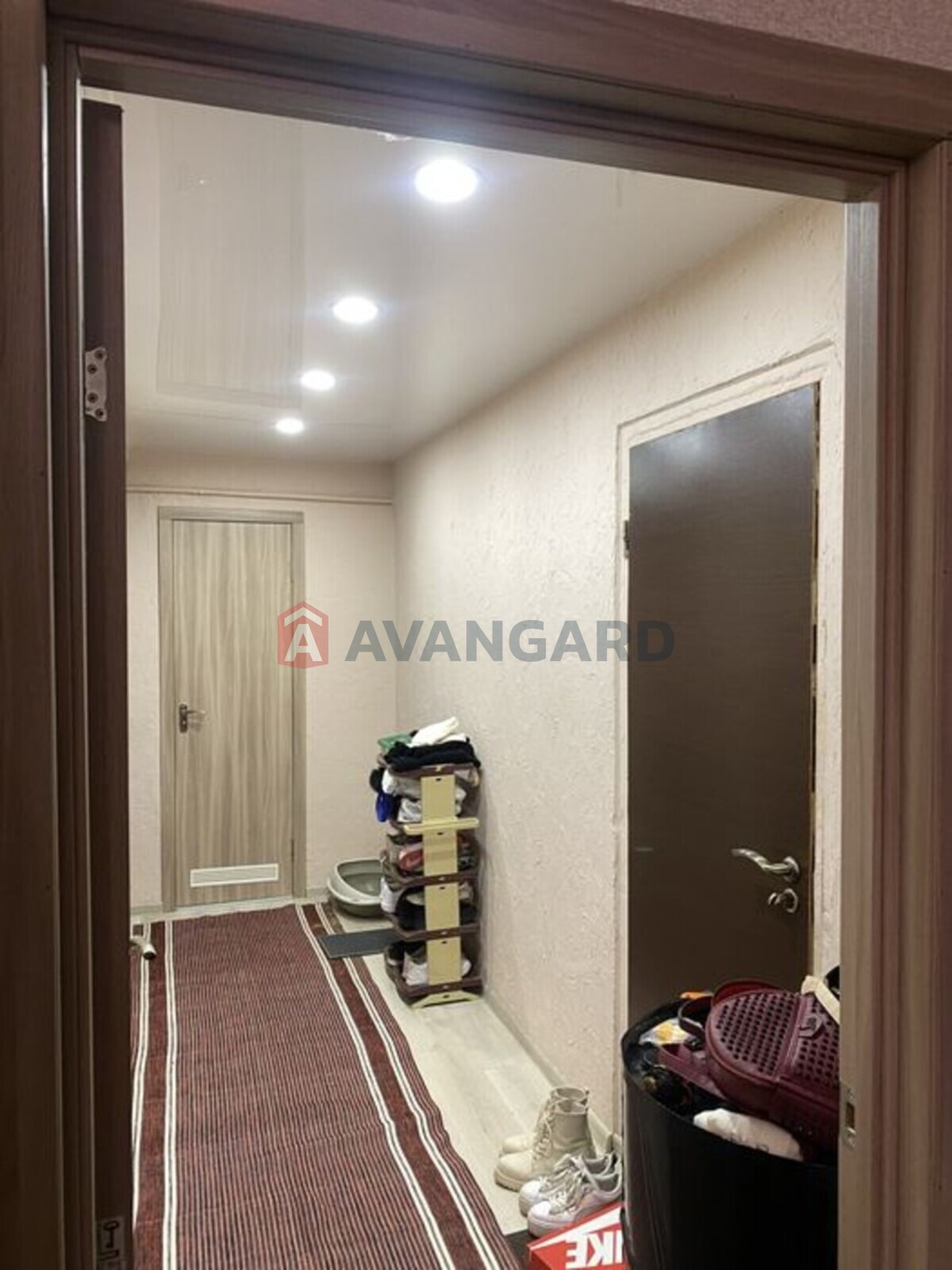 2 ��. ��������, 51/-/8 ��. �., 1/9 ������ ���� 8