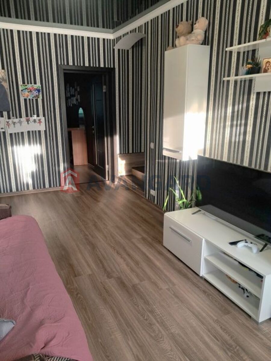 2 ��. ��������, 61/-/7 ��. �., 1/2 ������ ���� 5