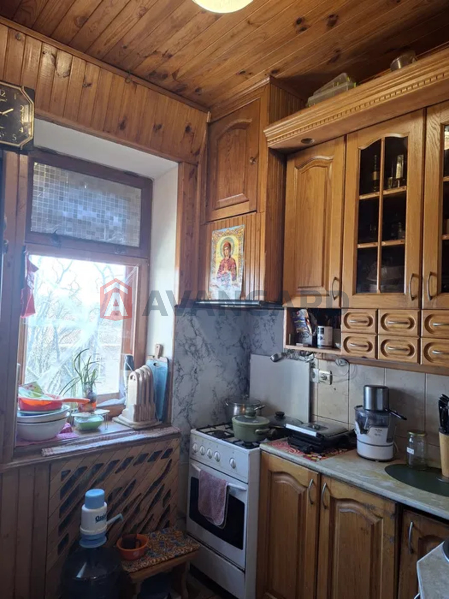 2 ����. ��������, 43/-/5 ��. �., 3/3 ���� ���� 8