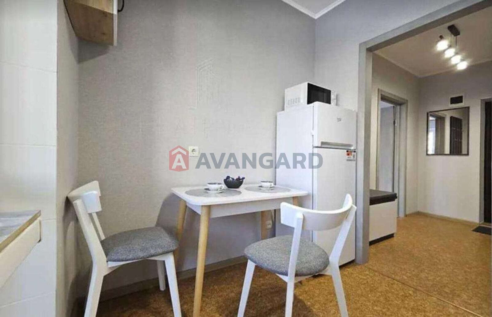 1 ��. ��������, 38/-/8 ��. �., 3/9 ������ ���� 11