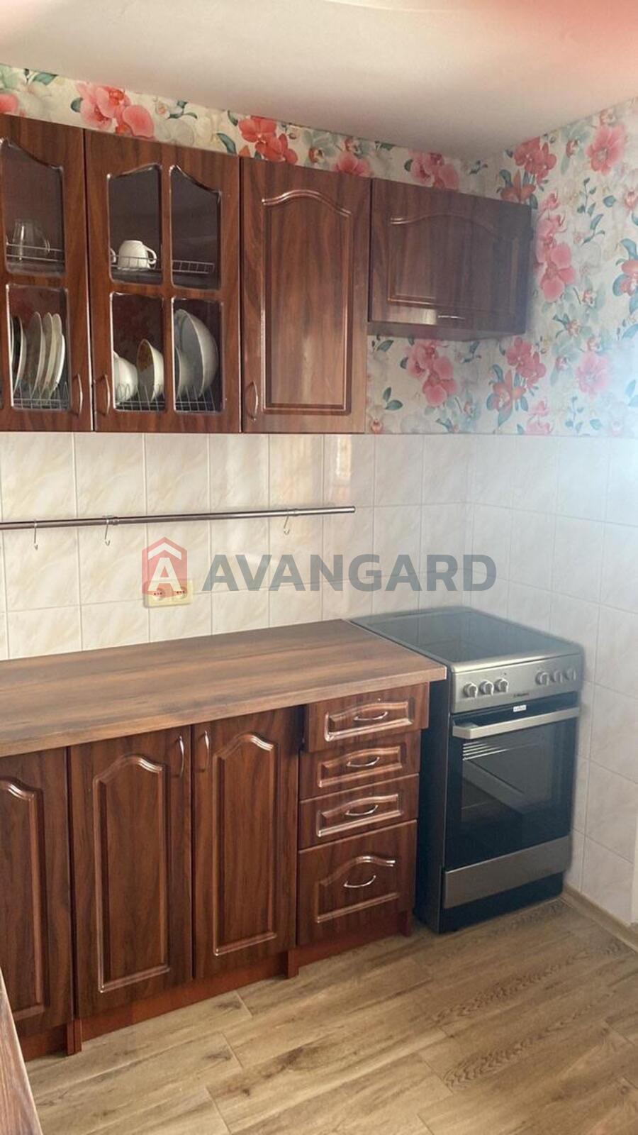 4 ��. ��������, 87,5/53/8,5 ��. �., 10/16 ������ ���� 14