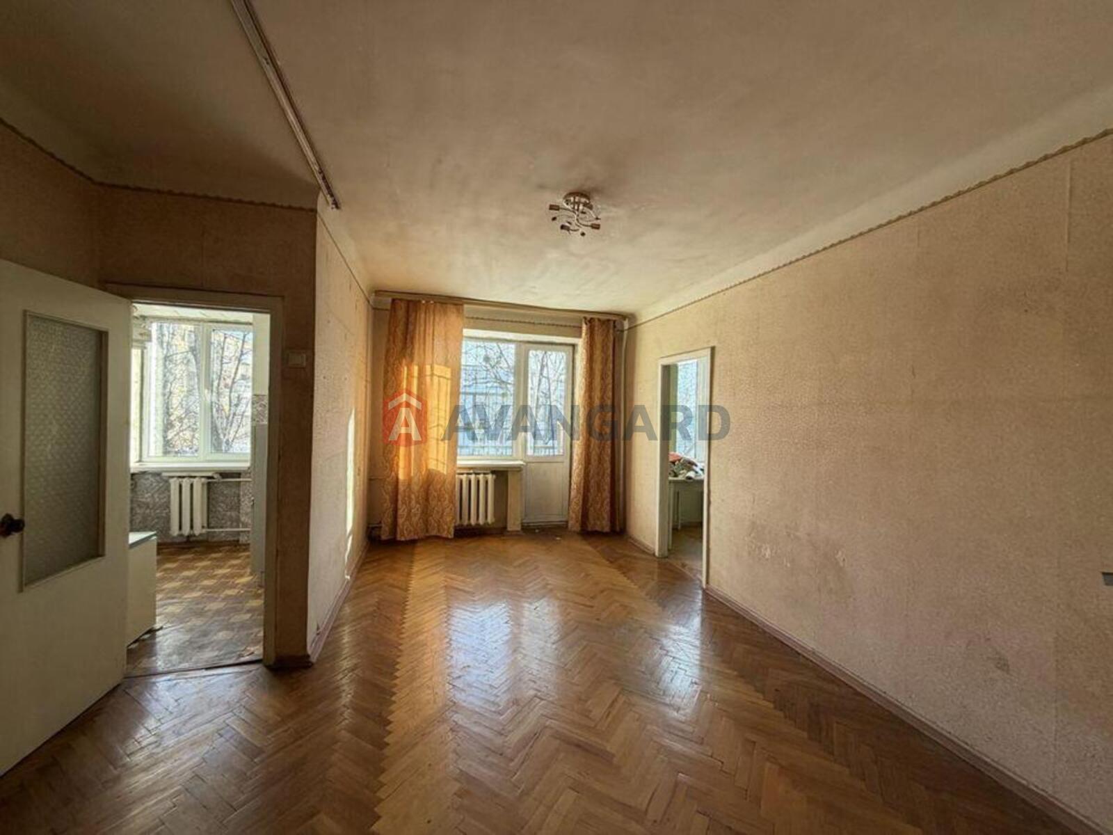 2 ��. ��������, 43/-/6 ��. �., 2/5 ������ ���� 1