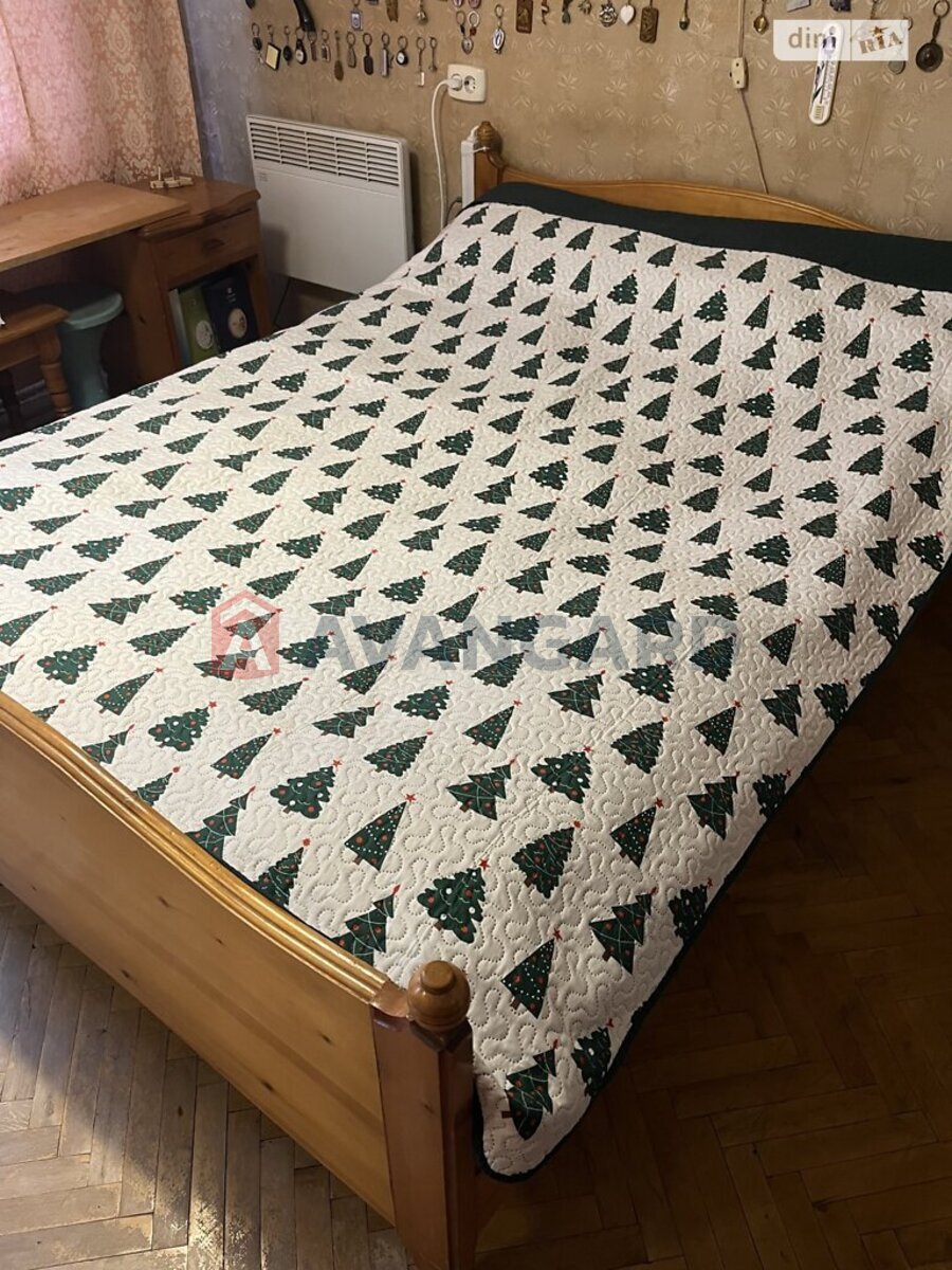 3 ��. ��������, 73/41/8 ��. �., 2/12 ������ ���� 10