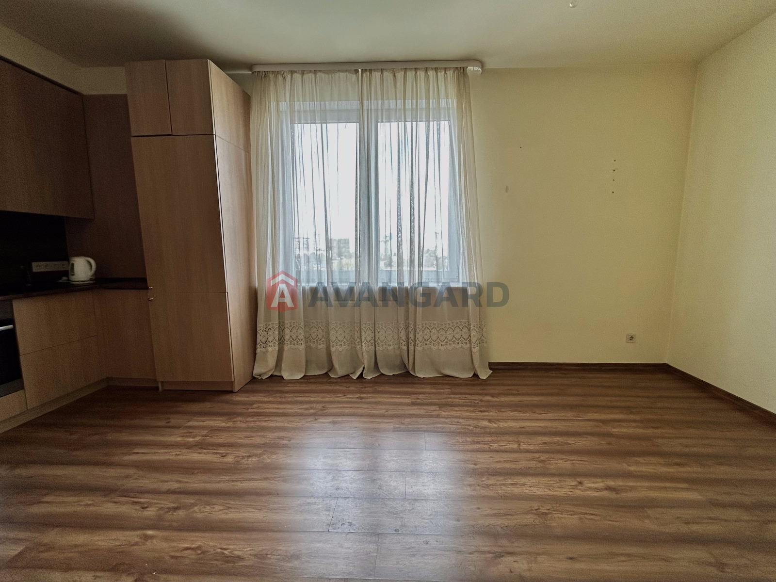 3 . , 93,3/45,4/20,8 . ., 10/16   3