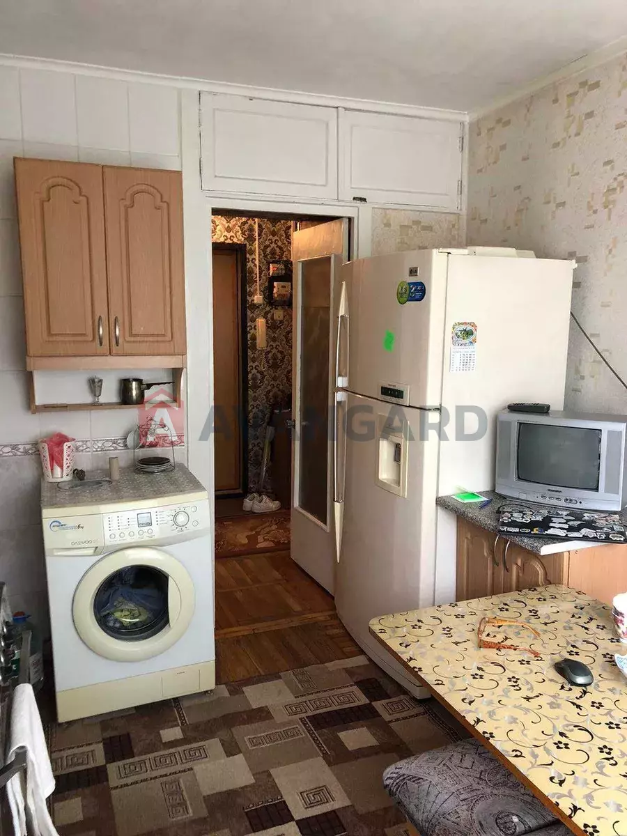 3 ��. ��������, 57/38/9 ��. �., 4/9 ������ ���� 9