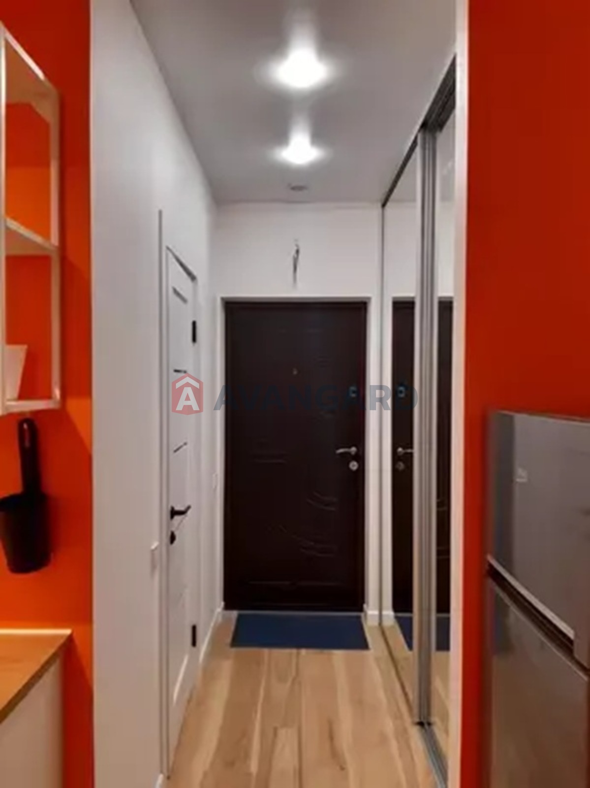 1 ��. ��������, 28/17/9 ��. �., 13/25 ������ ���� 3