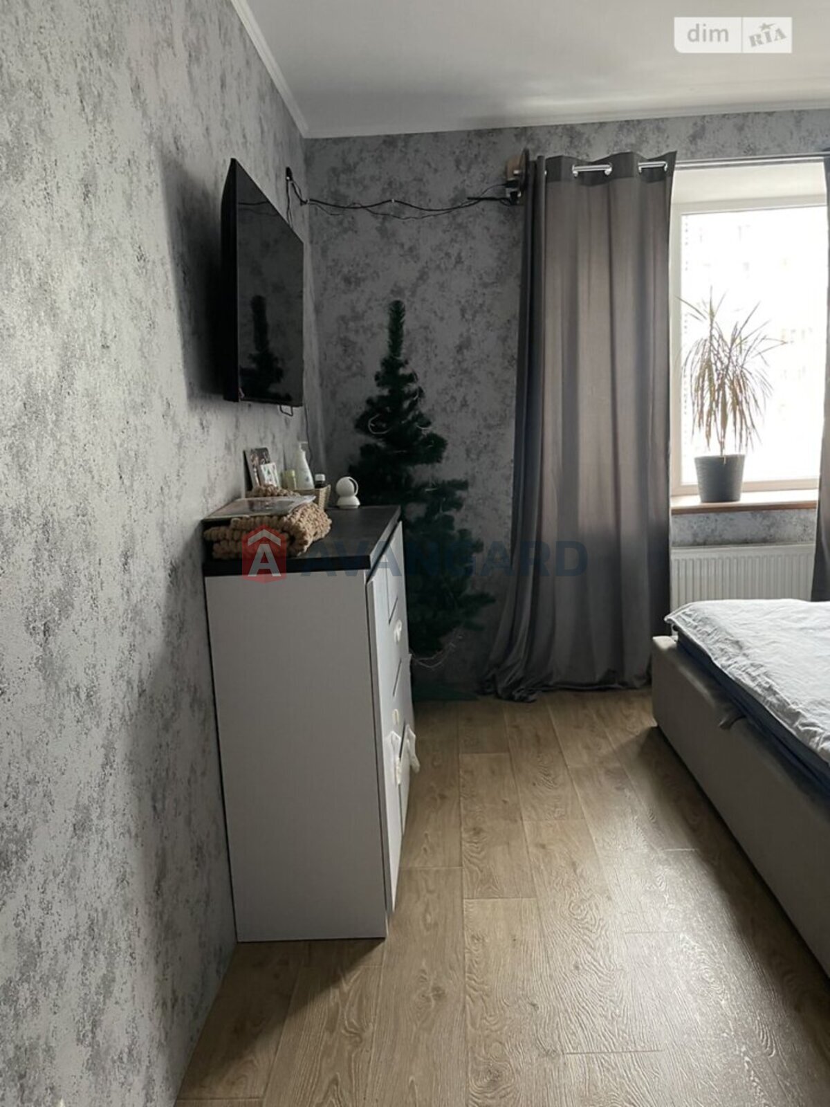 1 ����. ��������, 43/17/11 ��. �., 4/12 ���� ���� 2