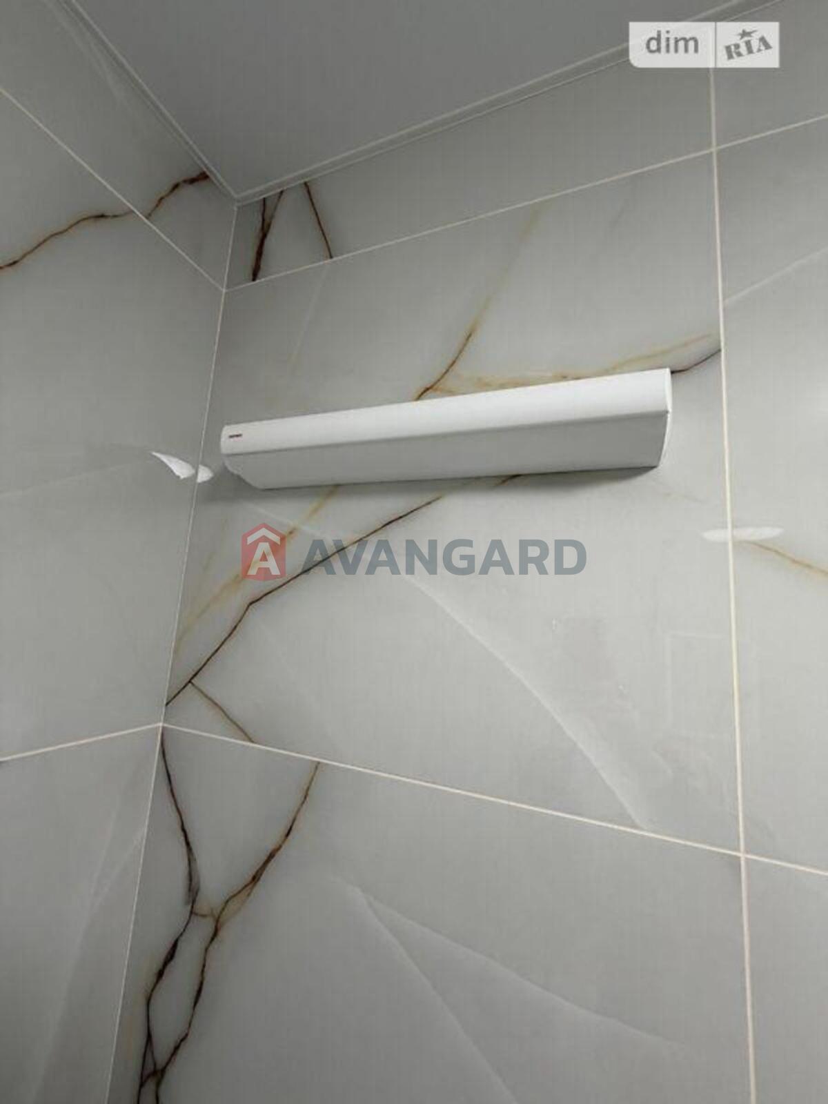 2 ��. ��������, 41/-/9 ��. �., 5/10 ������ ���� 14