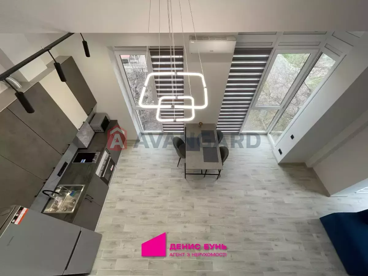 1 ��. ��������, 63/-/- ��. �., 5/5 ������ ���� 23