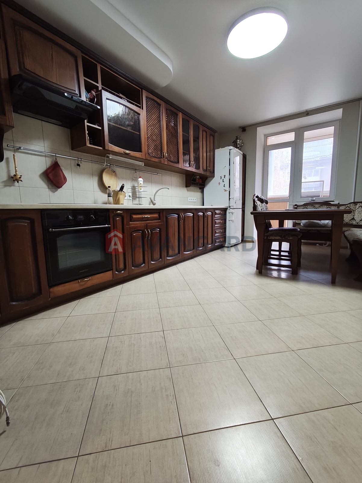 3 ��. ��������, 112/-/25 ��. �., 3/9 ������ ���� 3