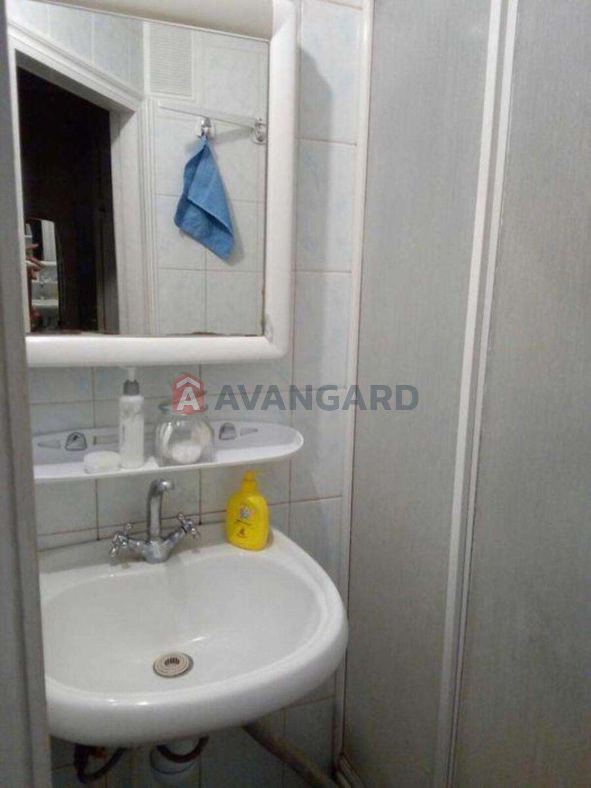 2 ��. ��������, 48/-/7 ��. �., 2/5 ������ ���� 4